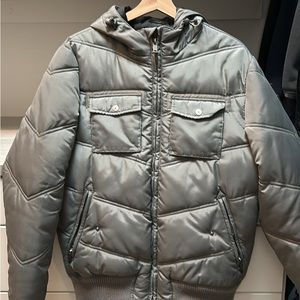 Guess Hooded Puffer Jacker. Size M, rarely wore.